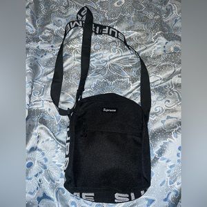 Supreme Shoulder Bag ss18